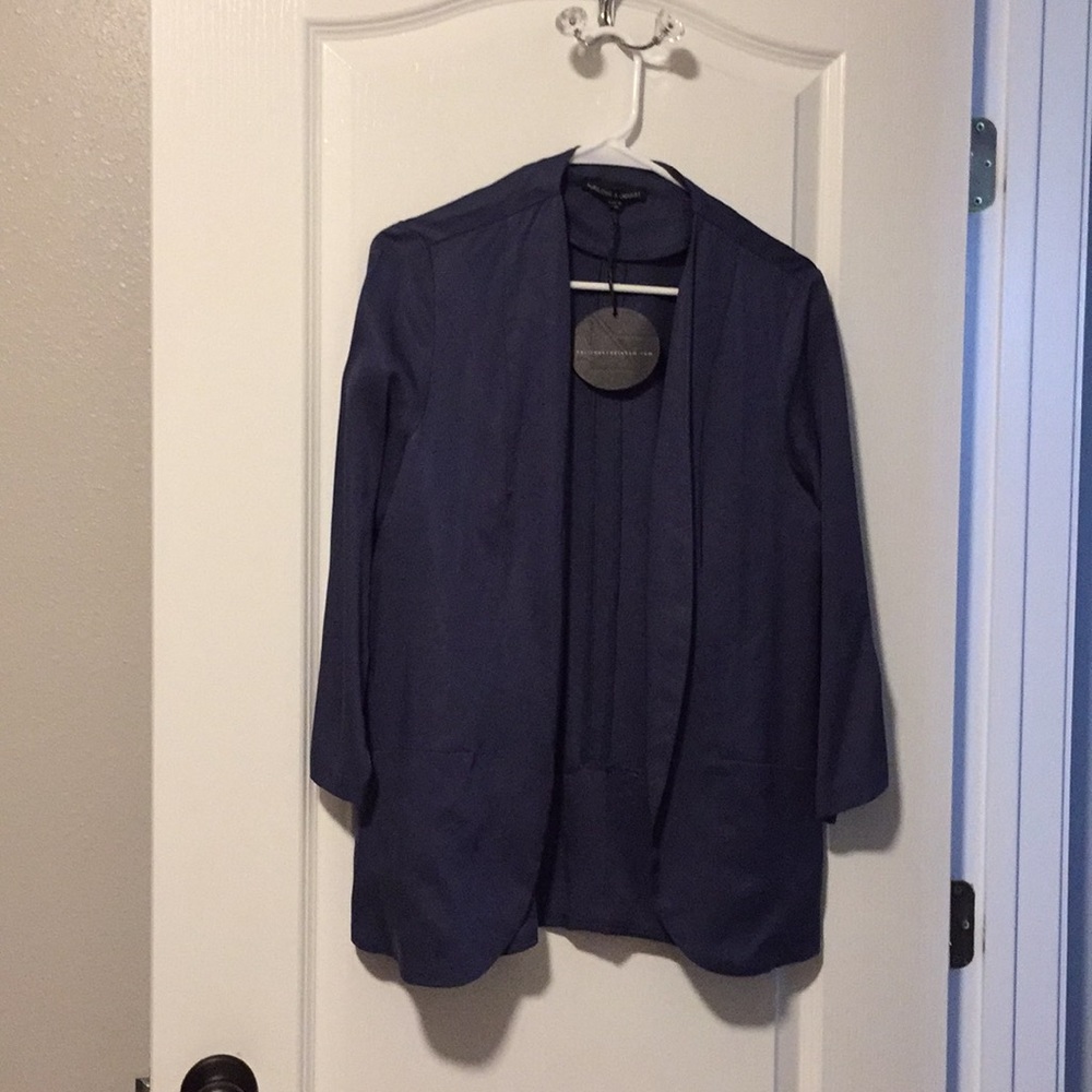 Harlow’s & Graham M navy blazer